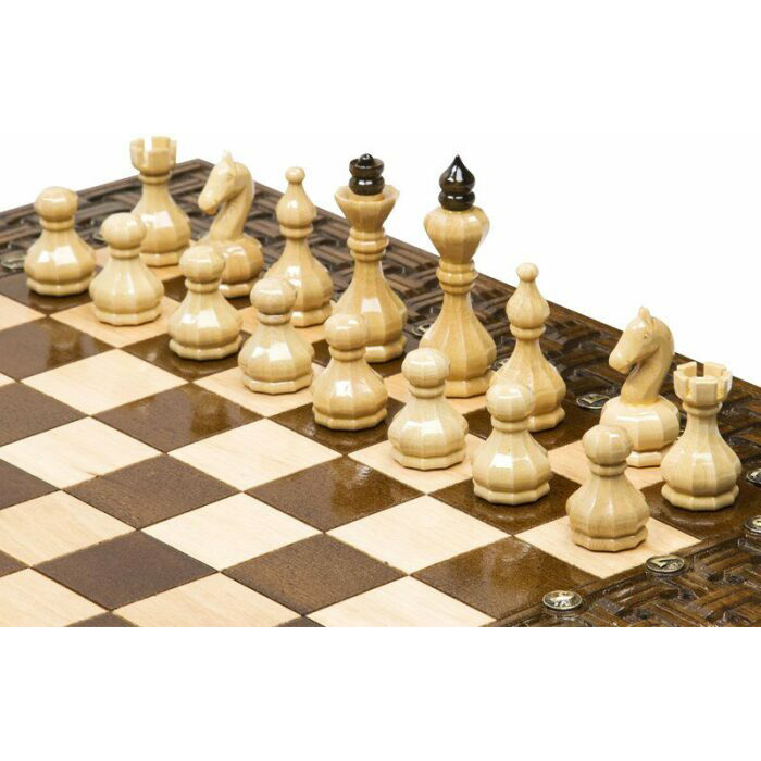 Резные шахматы и нарды из ценных пород дерева "Переплетение"
