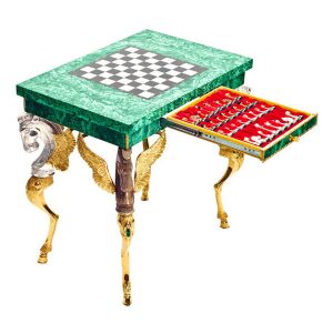 Шахматный стол из малахита "Ход конем"