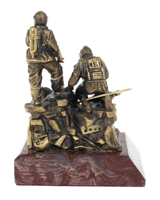 Статуэтка из бронзы "Памятник спасателям" (копия памятника)