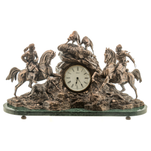 Авторские каминные часы из бронзы "Охота на волков"