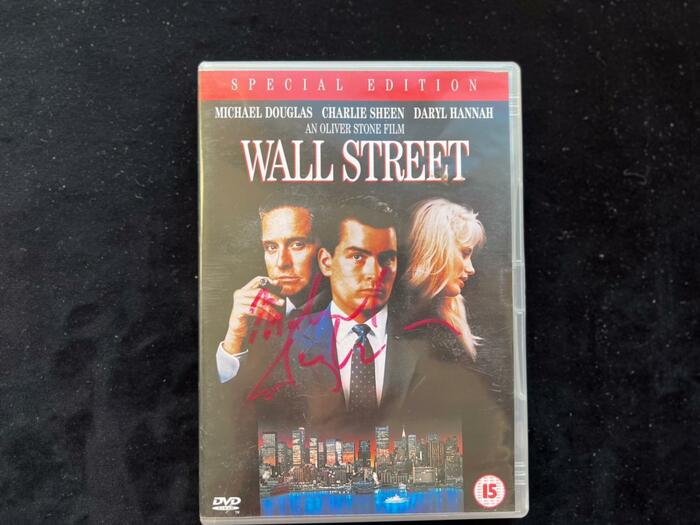 DVD-диск «Уолл-стрит» с автографом Майкла Дугласа