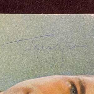 Фото с автографом лётчика-космонавта СССР Юрия Гагарина