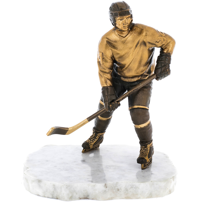 Скульптура бронзовая "Хоккеист"