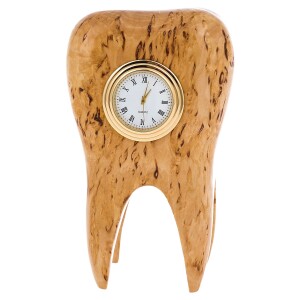 Часы из карельской березы "Зубик"
