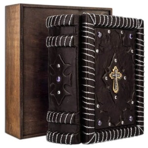 Книга в кожаном переплете "Православный молитвослов" миниатюрный