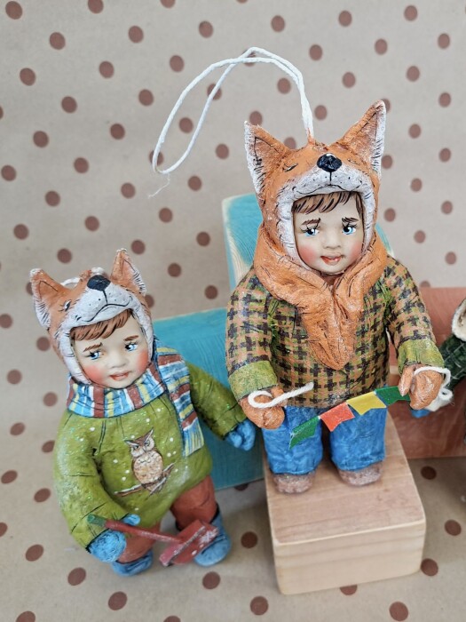 Набор коллекционных елочных игрушек из ваты ручной работы "Мальчишки-лисички" 2шт