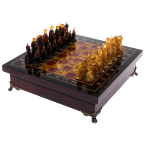 Шахматы из янтаря "Кенигсберг" бордовые