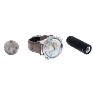 Наручные механические часы с автоподзаводом Lincor "Луна 24" титан