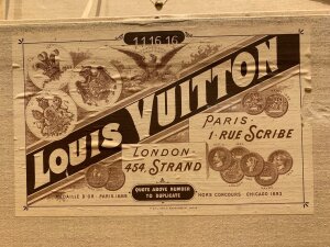 Дорожный сундук конца XIX века Louis Vuitton