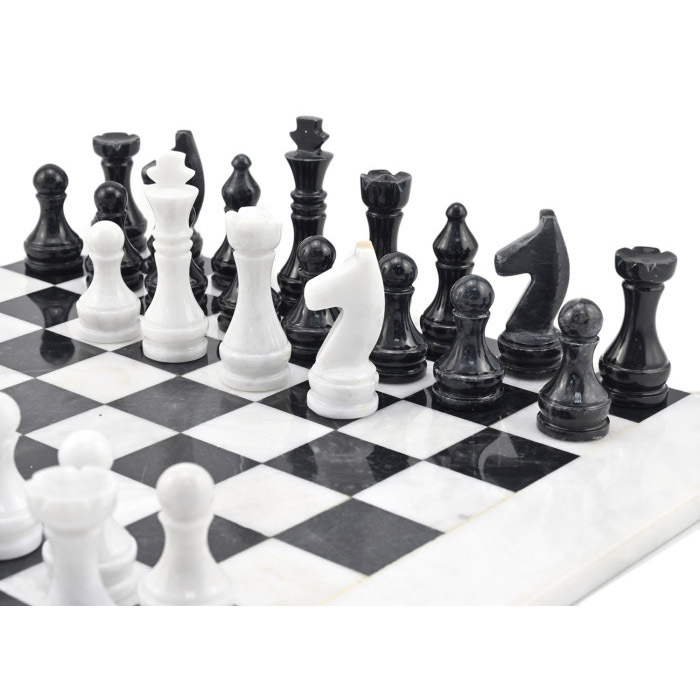Подарочные шахматы из мрамора "Классика"