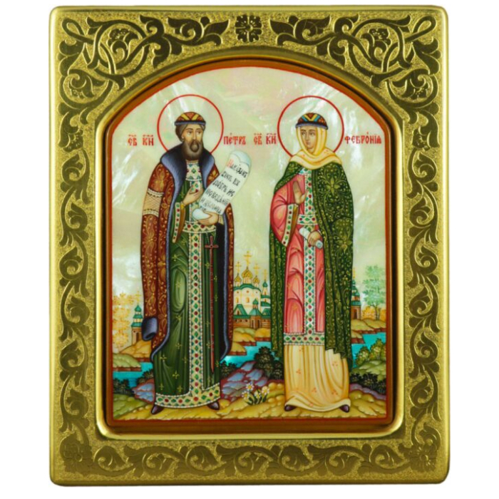Икона с перламутром "Пётр и Феврония" в золотой раме с чеканкой