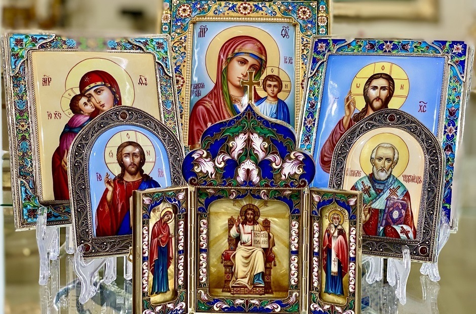 Икона на день рождения. Как выбрать подарок правильно