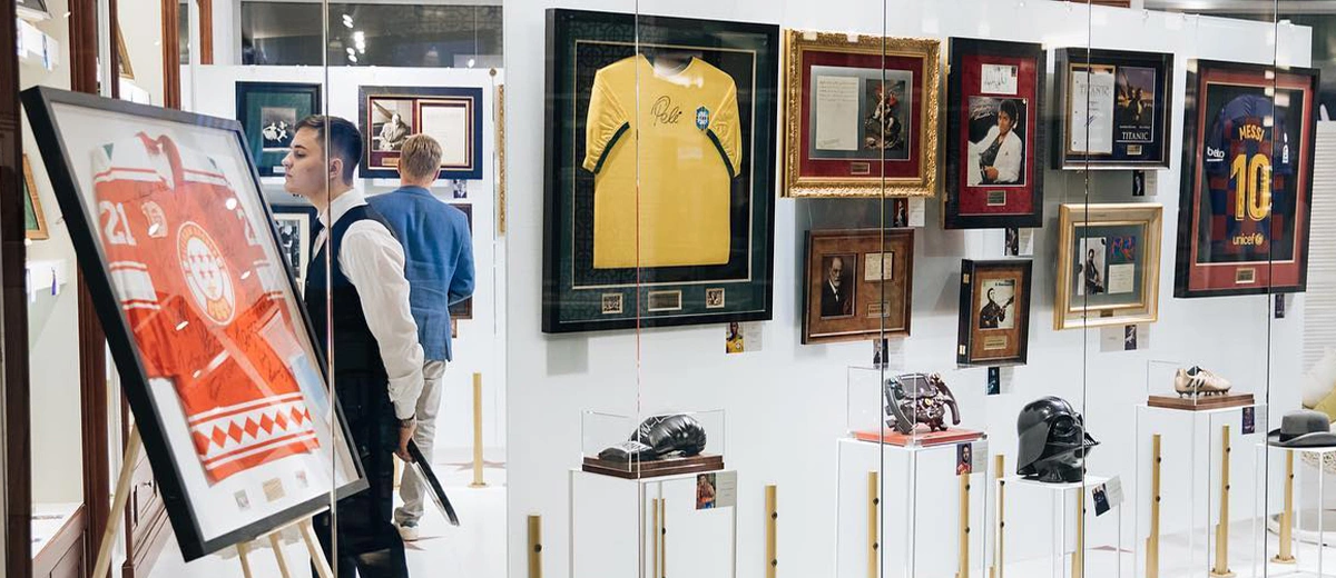Autographs and celebrity belongings
