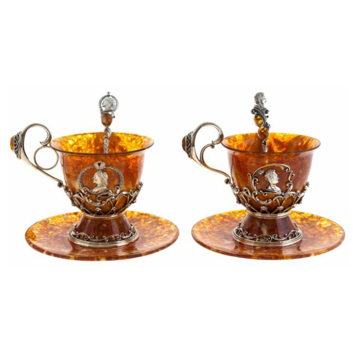 Чайный набор из янтаря "Великие правители" на 2 персоны