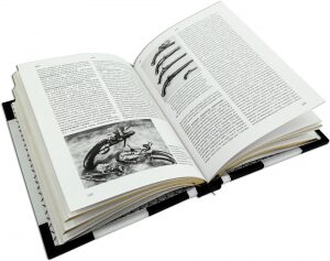 Книга в кожаном переплете "Лексикон старинного огнестрельного оружия"