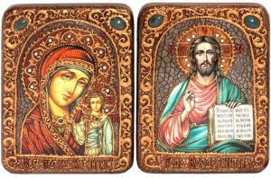 Венчальная пара икон "Казанская икона Божией Матери" и "Господь Вседержитель" (мореный дуб) (средняя)