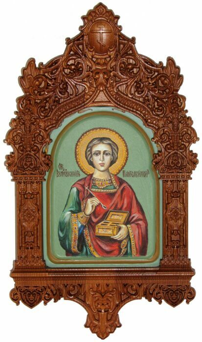 Рукописная икона "Святой Великомученик и Целитель Пантелеймон" на кипарисе