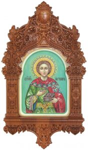 Рукописная икона "Святой Великомученик и Целитель Пантелеймон" на кипарисе