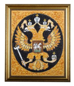 Герб России из янтаря