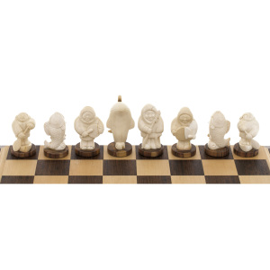 Шахматы из бивня мамонта "Сияние Севера"