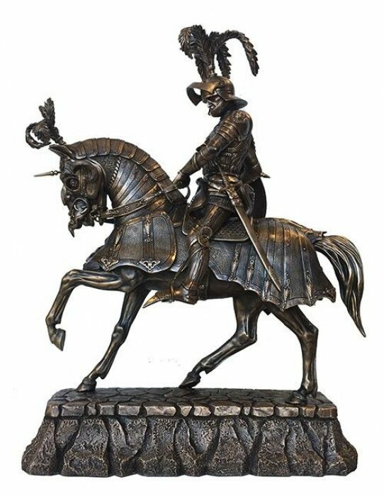 Авторская скульптура из бронзы "Рыцарь конный"