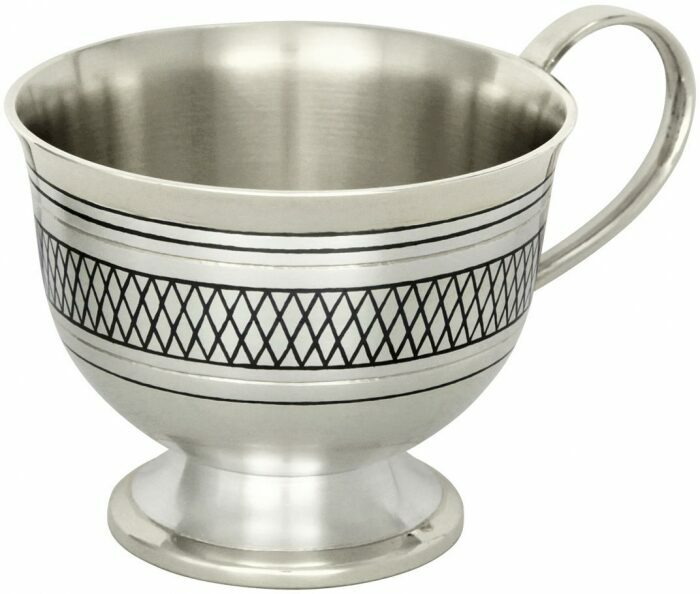 Кофейная чашка из серебра "Фамильная"