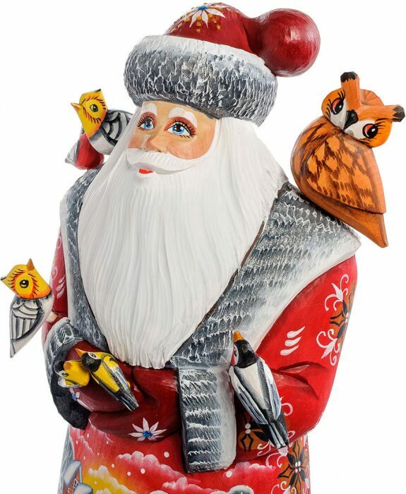 Резная статуэтка "Дед Мороз с птичками"