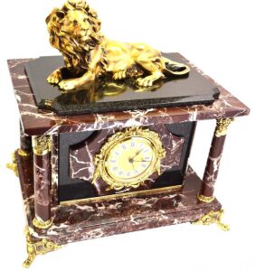 Часы-сейф из яшмы "Лев" 