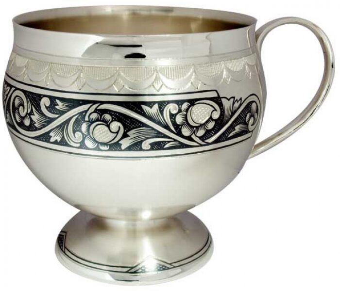 Чайная чашка из серебра "Гармония"