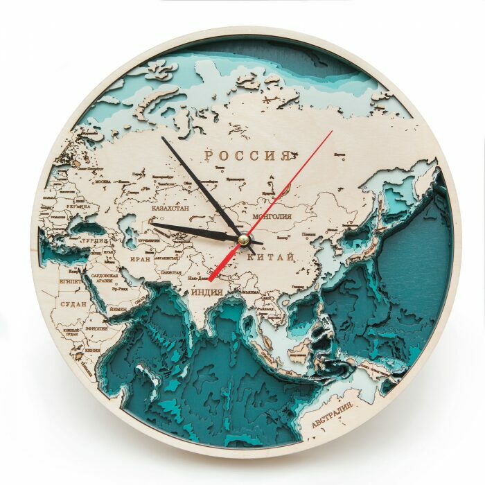 Часы из дерева "Евразия"