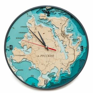Часы из дерева "Остров Русский"