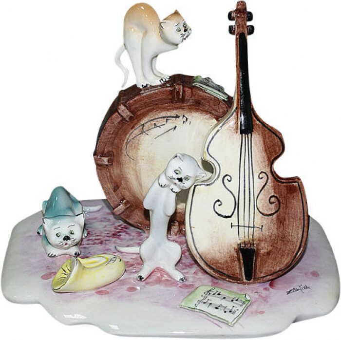 Скульптура "Инструментальное трио кошек"