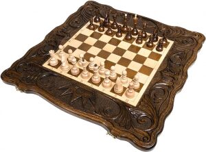 Резные шахматы, нарды и шашки из бука "Венец монарха"