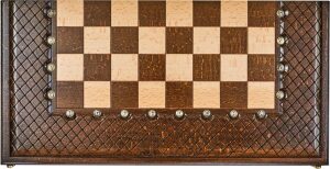 Резные шахматы, нарды и шашки из бука "Миттельшпиль" средние