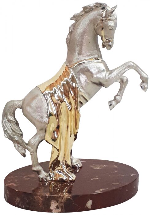 Статуэтка из бронзы "Конь" (яшма)
