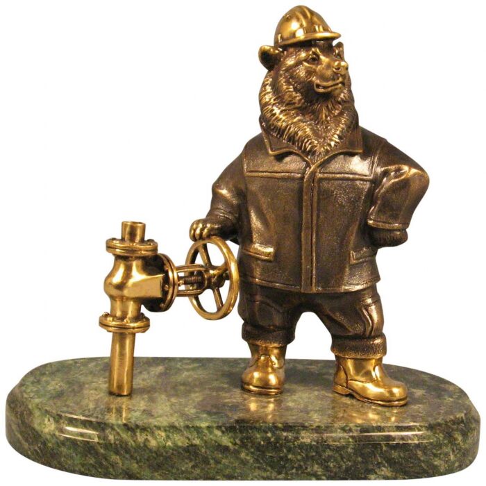 Статуэтка из бронзы "Медведь-нефтяник"