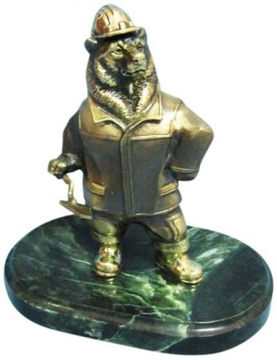 Статуэтка из бронзы "Медведь-строитель"