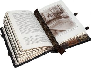 Книга в кожаном переплете "Святая Земля"