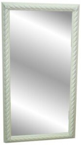 Зеркало в деревянной рамке белого цвета
