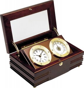 Часы с термометром в деревянной шкатулке