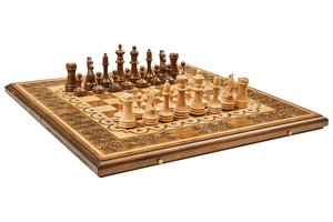 Резные шахматы и нарды из бука "Аида"