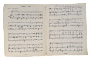 Ноты с автографом и рукописным обращением композитора Исаака Дунаевского