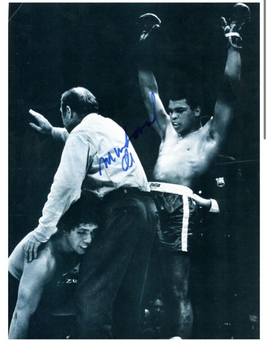 Фотография с автографом боксёра Мухаммеда Али (на ринге победил)