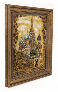 Картина из янтаря "Храм Василия Блаженного"