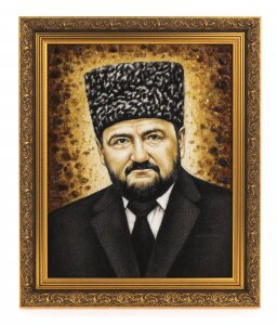 Портрет из янтаря "Ахмат Кадыров"