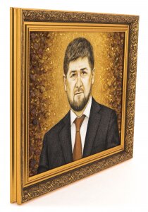 Портрет из янтаря "Рамзан Кадыров"