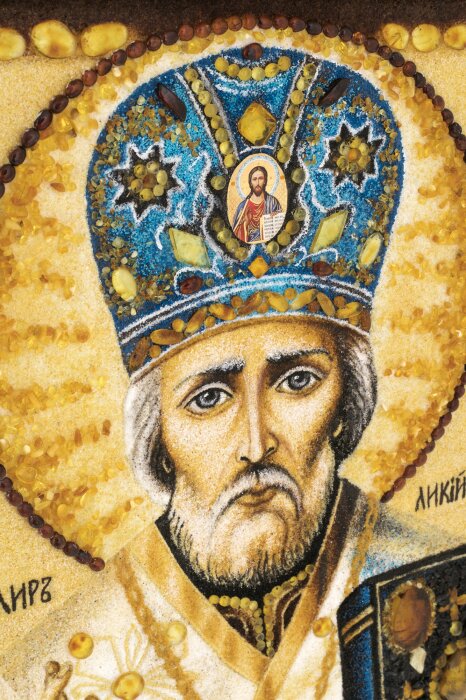 Икона из янтаря "Св. Николай Чудотворец"