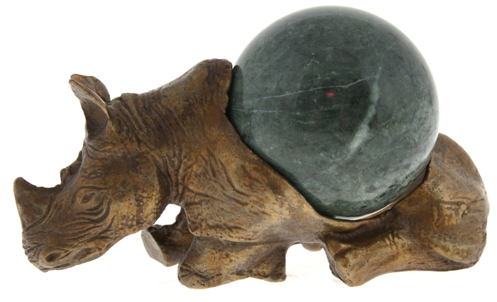 Скульптурная композиция из бронзы "Носорог"