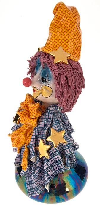 Скульптура-бюст "Клоун в кепке со звёздами"