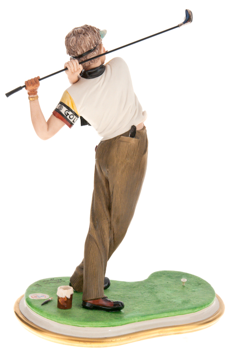 Статуэтка "Игрок в гольф"